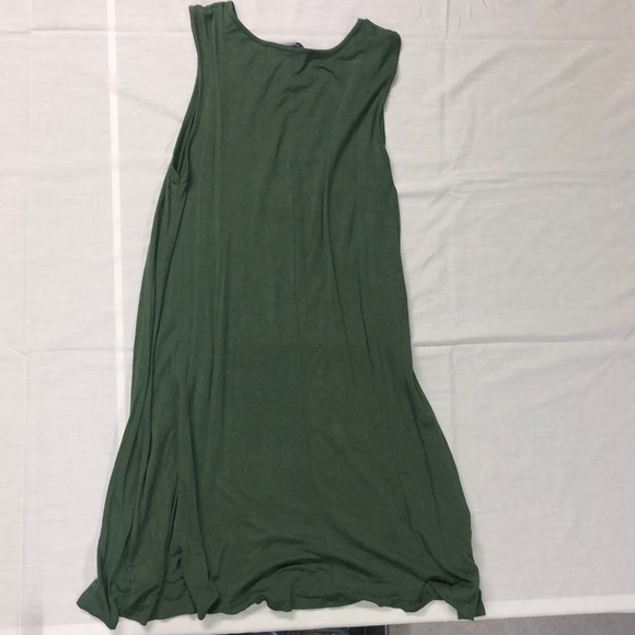Green One Clothing Dress - Picture 2 of 3